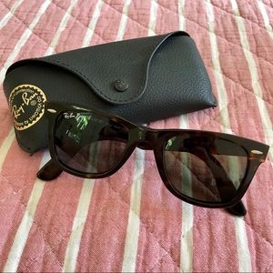 Ray-Ban Original Polarized Wayfarer Sunglasses